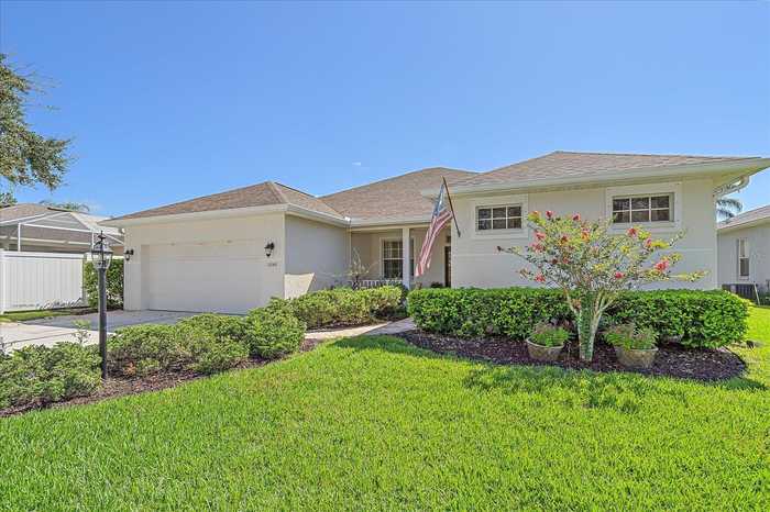 photo 2: 11848 HOLLYHOCK DRIVE, LAKEWOOD RANCH FL 34202