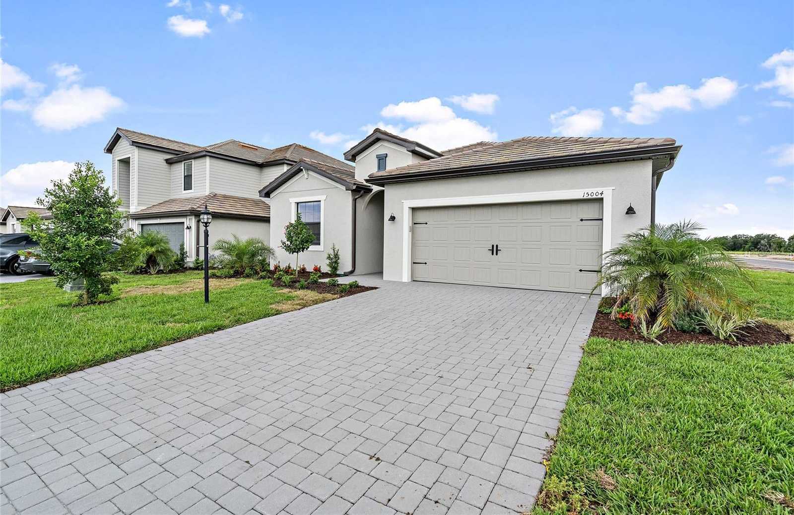 photo 2: 15004 MISTY WATER CROSSING, LAKEWOOD RANCH FL 34211