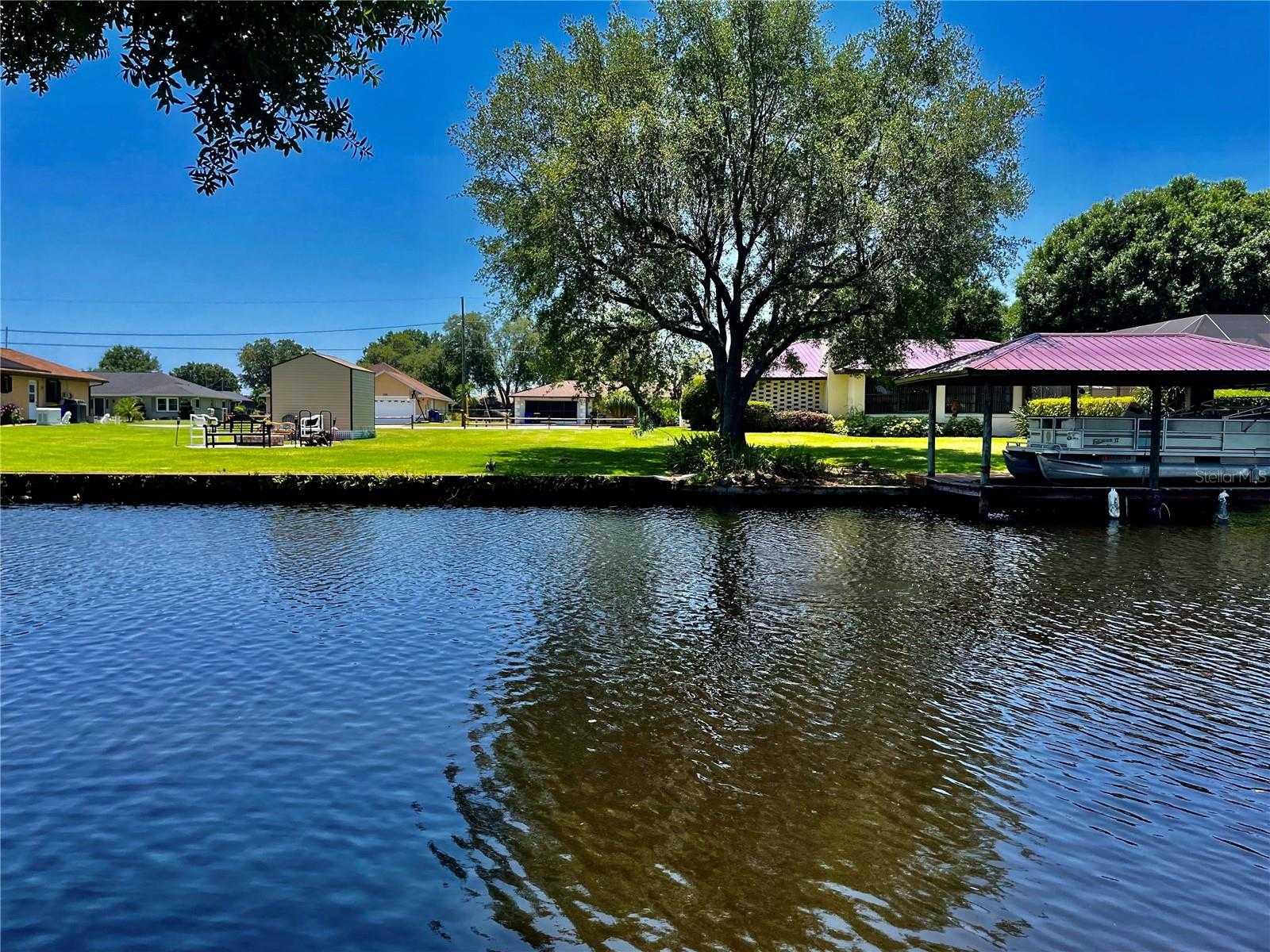 photo 1: 129 LEMON ROAD NE, LAKE PLACID FL 33852