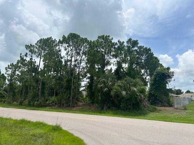 photo 1: 344 PRESQUE ISLE DRIVE, PORT CHARLOTTE FL 33954