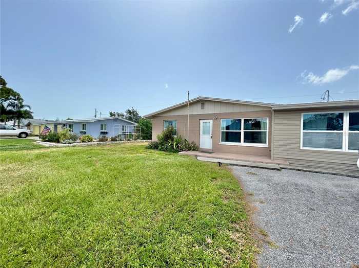 photo 2: 968 NANTUCKET ROAD, VENICE FL 34293