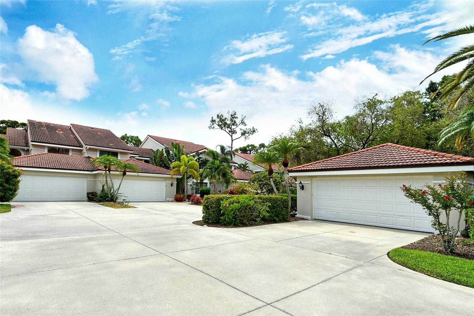 photo 2: 7673 FAIRWAY WOODS DRIVE Unit 706, SARASOTA FL 34238