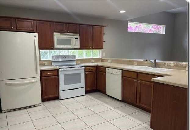 photo 2: 2809 STRAND LOOP COURT, OVIEDO FL 32765