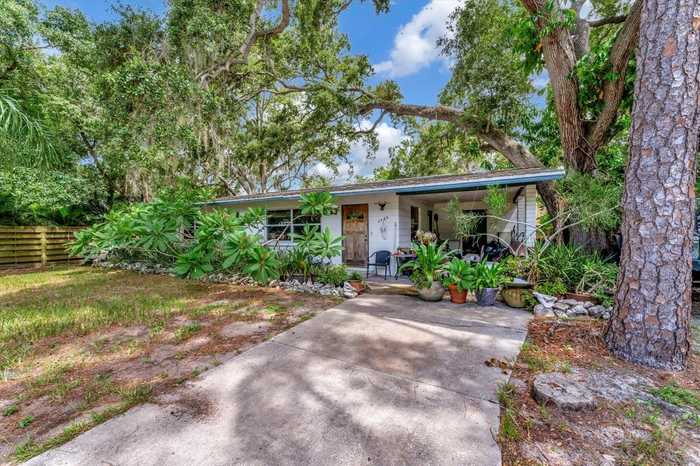 photo 1: 2525 FLOYD STREET, SARASOTA FL 34239