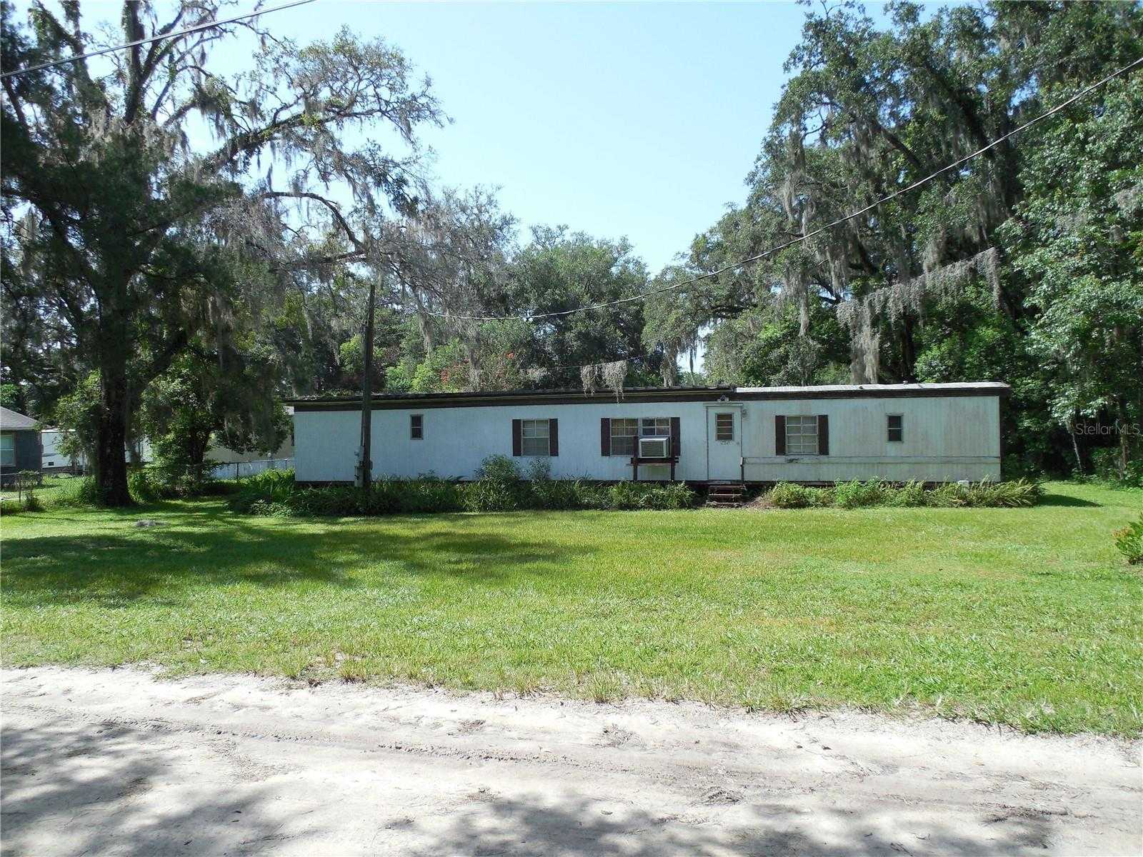 photo 3: 36826 HOWARD AVENUE, DADE CITY FL 33525