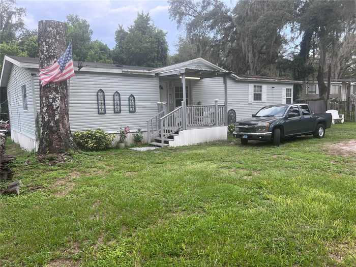 photo 1: 34948 REYNOLDS ST, DADE CITY FL 33523