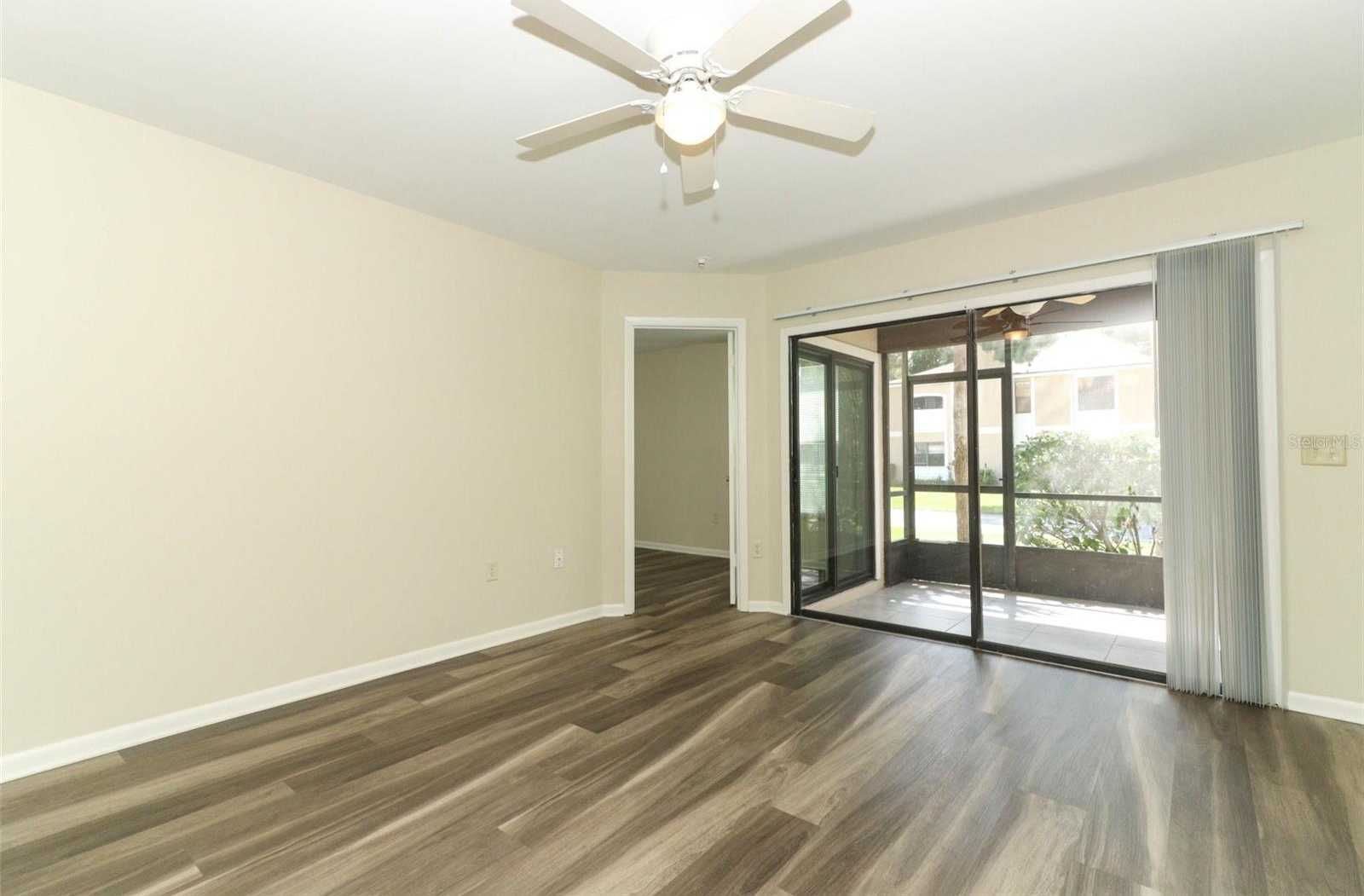 photo 3: 3118 S SEMORAN BOULEVARD Unit 1, ORLANDO FL 32822