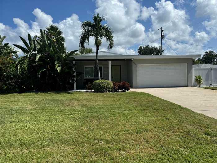 photo 1: 304 42ND AVENUE, ST PETE BEACH FL 33706