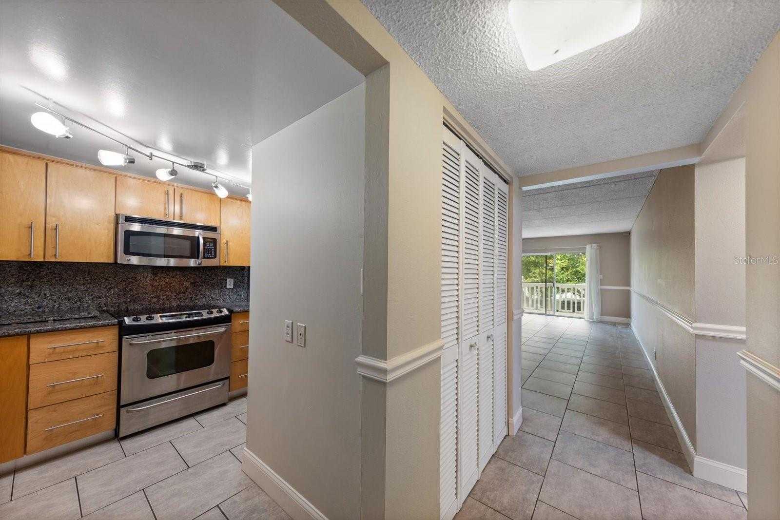 photo 3: 2944 WEST BAY DRIVE Unit 305, BELLEAIR BLUFFS FL 33770