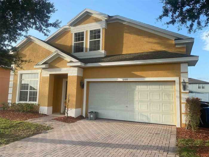 photo 1: 600 CADIZ LOOP, DAVENPORT FL 33837