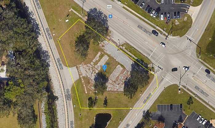 photo 1: 905 301 BOULEVARD W, BRADENTON FL 34205