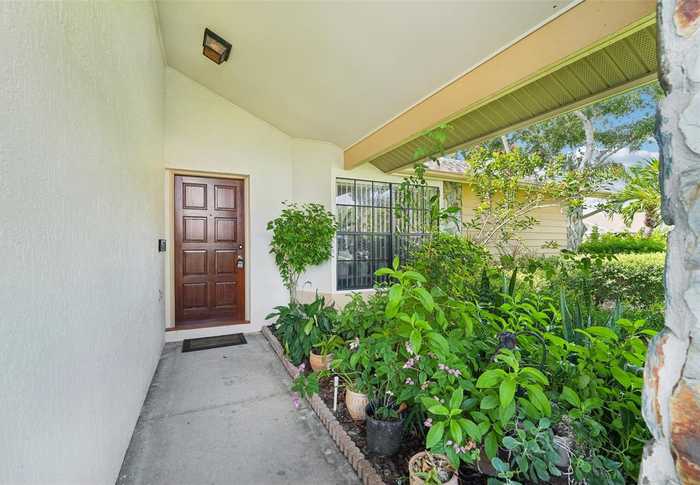 photo 2: 12014 MISTY BROOK COURT, TAMPA FL 33635