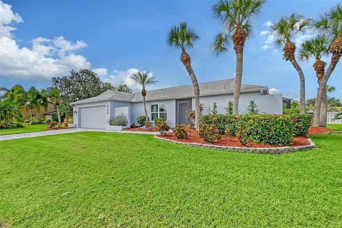 photo 2: 4154 KINGSTON WAY, SARASOTA FL 34238