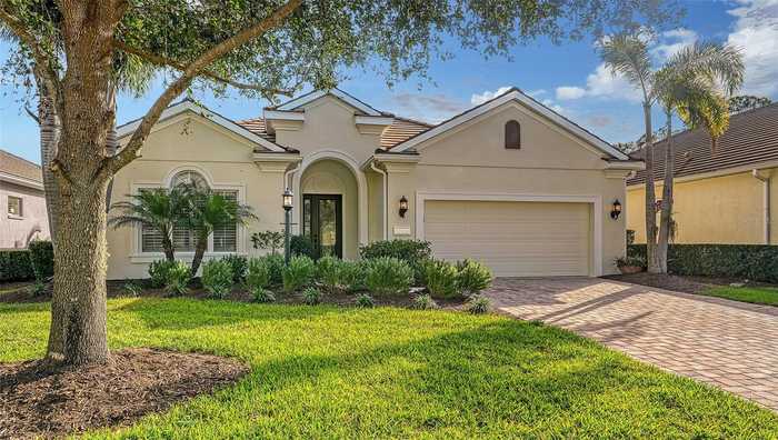 photo 2: 7275 LISMORE COURT, LAKEWOOD RANCH FL 34202