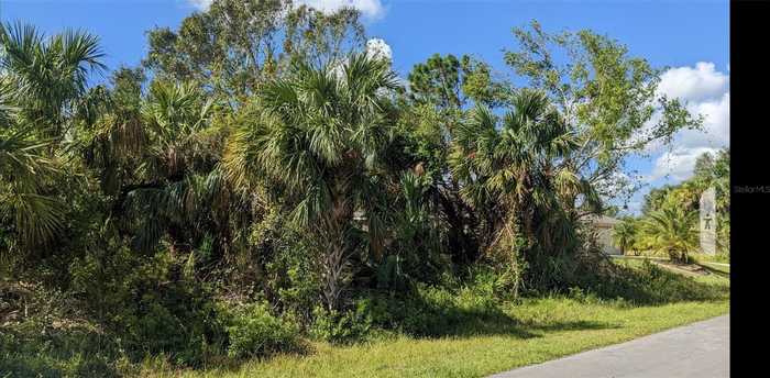 photo 1: COOLIDGE AVENUE, NORTH PORT FL 34286