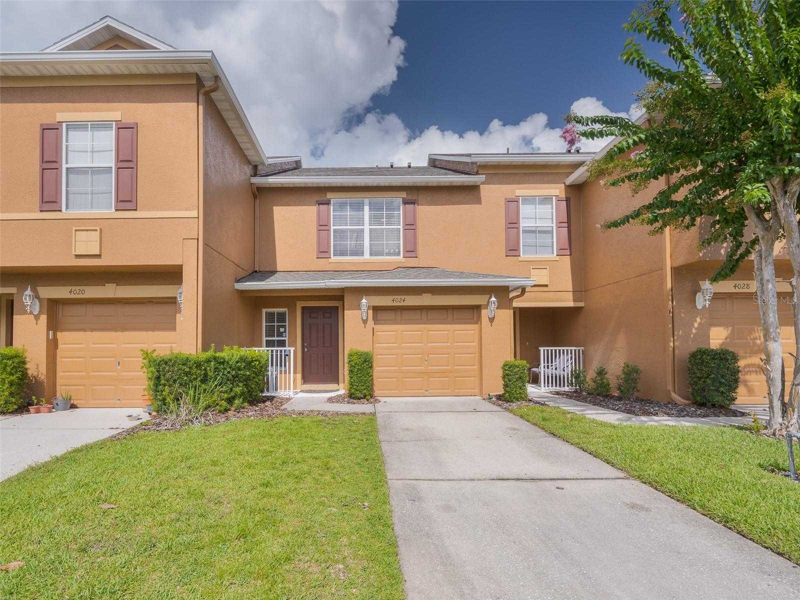 photo 1: 4024 PITCH PINE CIRCLE, OVIEDO FL 32765