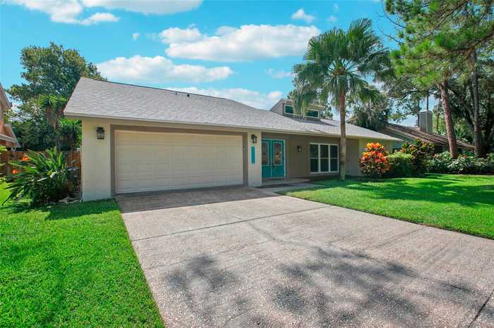 photo 2: 4523 PINE HOLLOW DRIVE, TAMPA FL 33624