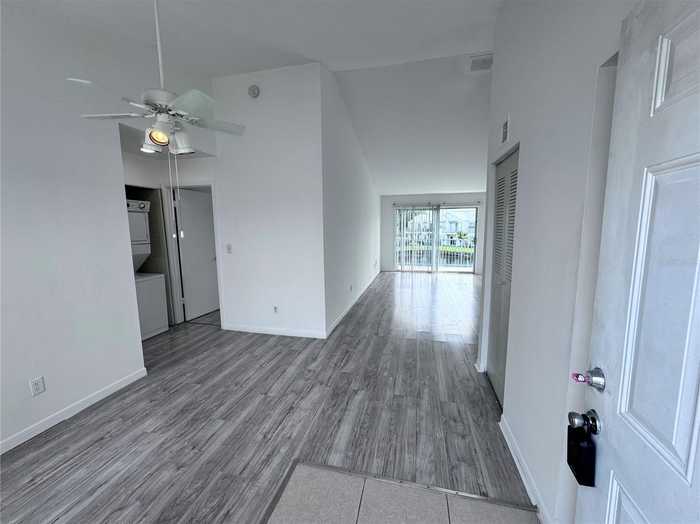 photo 2: 2512 WOODGATE BOULEVARD Unit 204, ORLANDO FL 32822