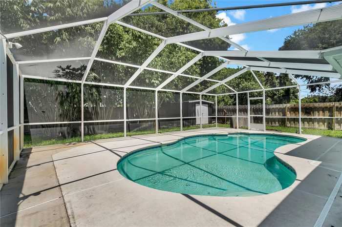 photo 2: 5897 5TH STREET S, SAINT PETERSBURG FL 33705