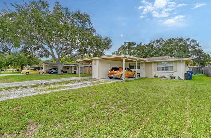 photo 2: 2707 52ND AVENUE DR W, BRADENTON FL 34207