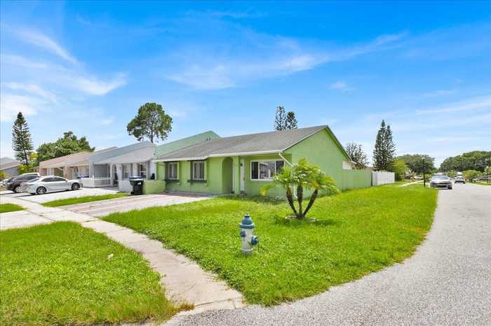 photo 2: 11004 HEATHROW STREET, ORLANDO FL 32837