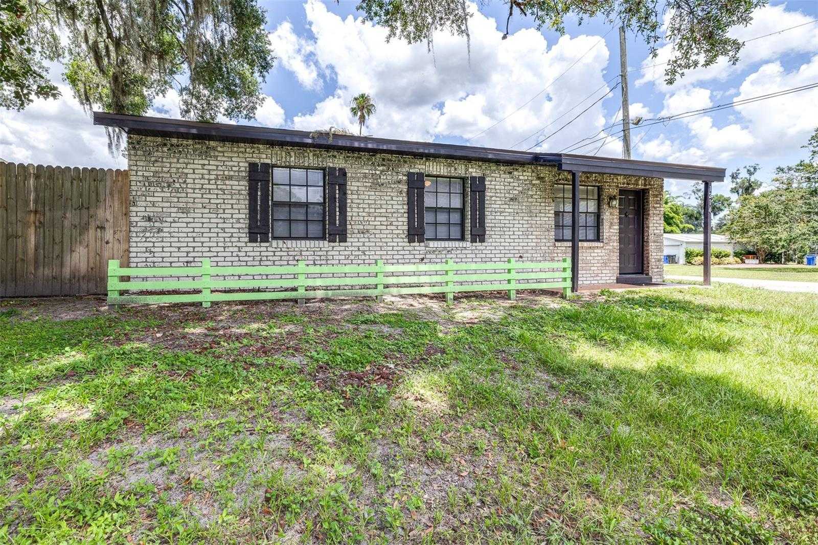 photo 2: 1214 SUNSET LANE, LUTZ FL 33549