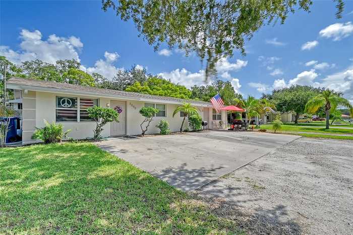 photo 1: 2805 52ND AVENUE DR W, BRADENTON FL 34207