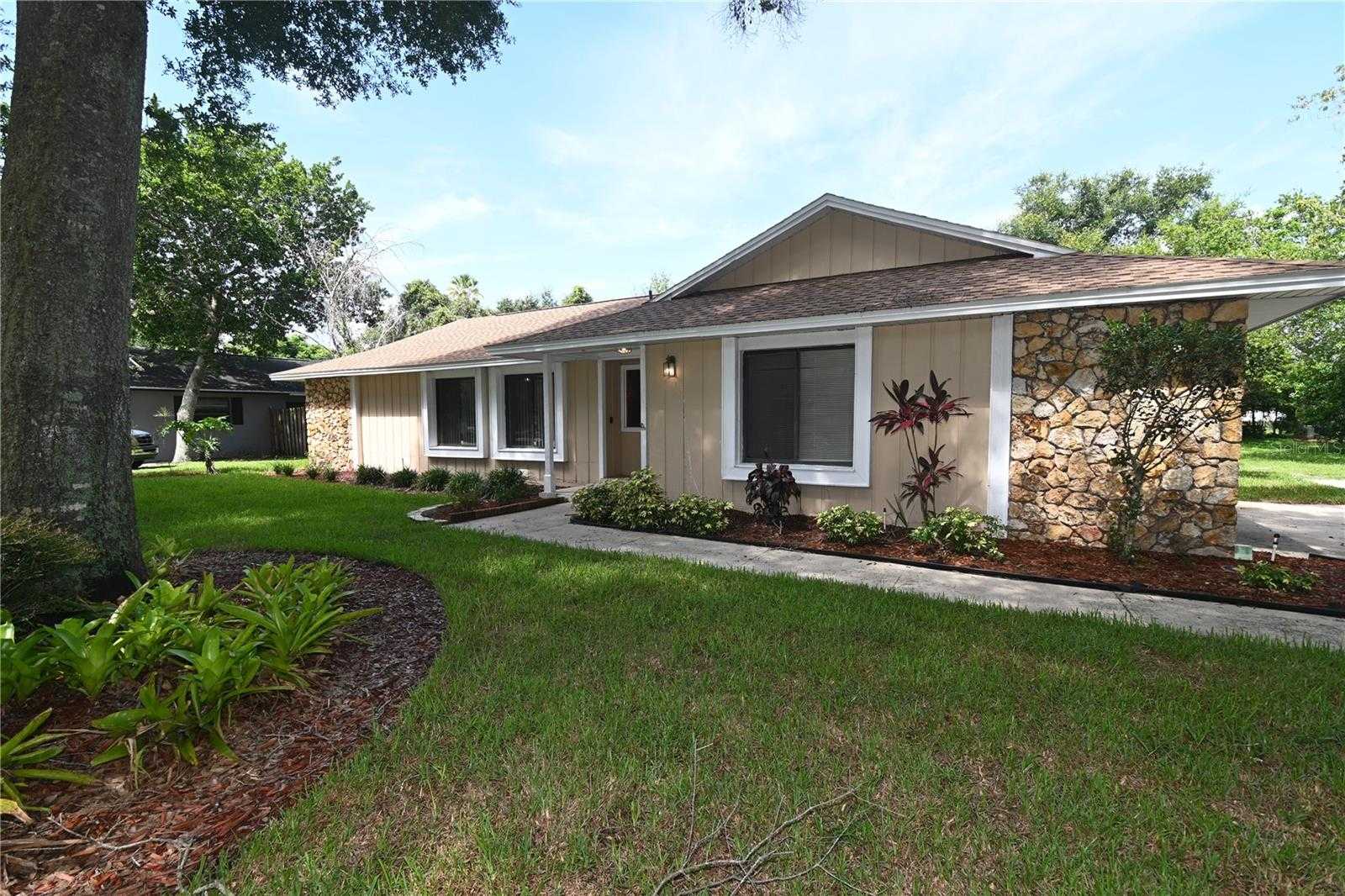 photo 1: 4208 WINDERLAKES DRIVE, ORLANDO FL 32835