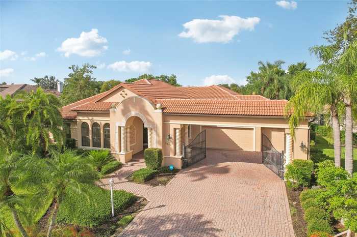 photo 2: 6826 TURNBERRY ISLE COURT, LAKEWOOD RANCH FL 34202