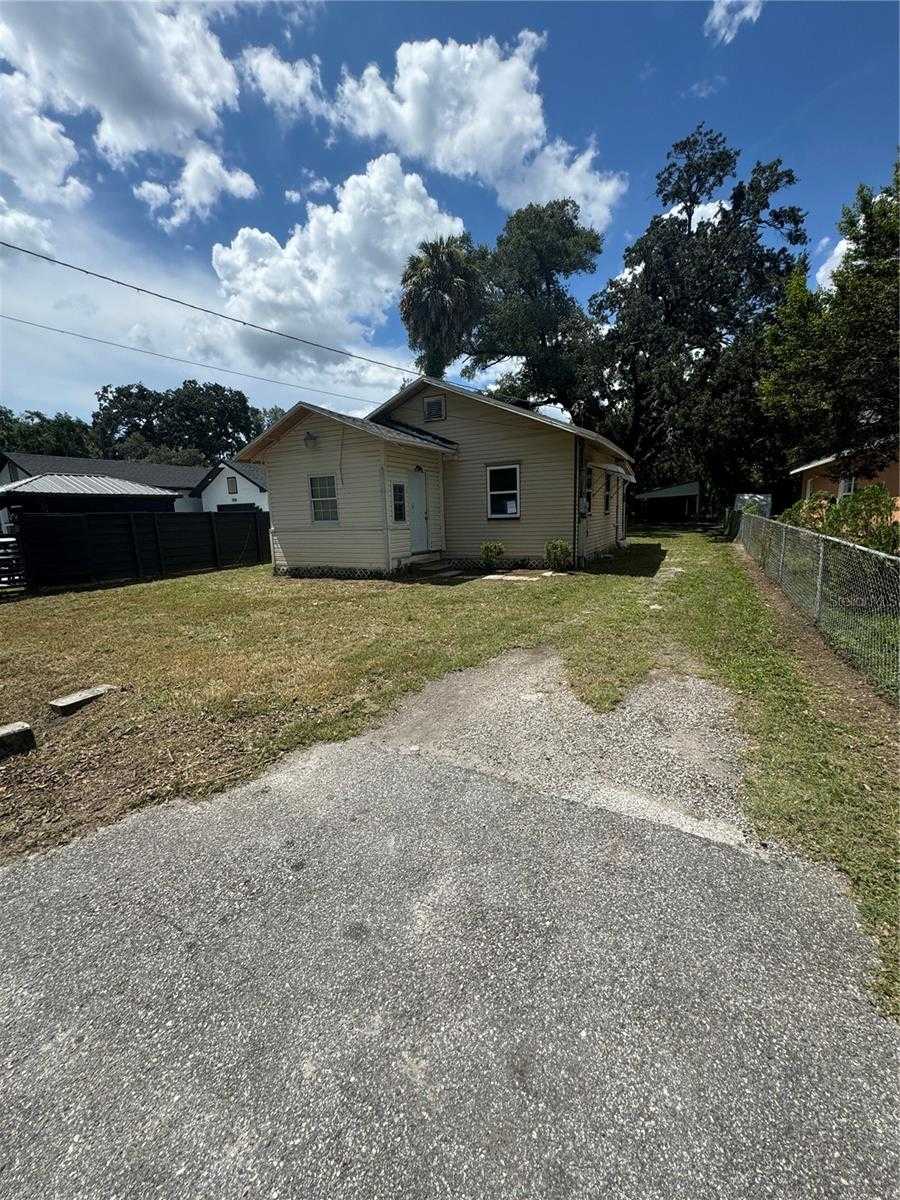 photo 1: 1707 W ARCTIC STREET, TAMPA FL 33604