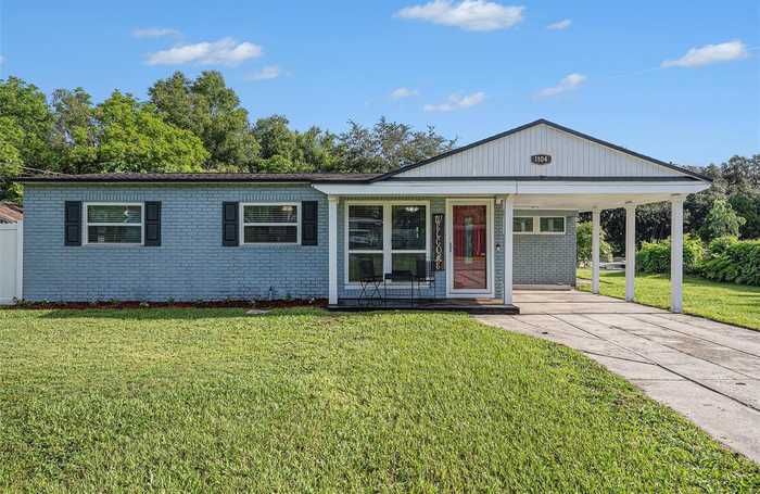 photo 2: 1104 VALENCIA ROAD, PLANT CITY FL 33563