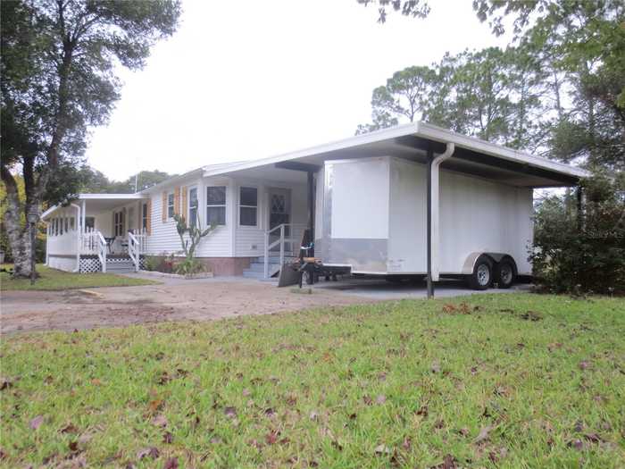 photo 2: 18675 SE 55TH PLACE, OCKLAWAHA FL 32179