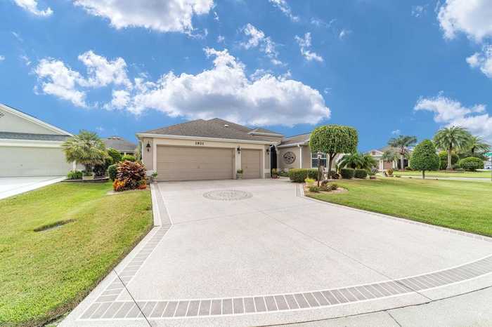 photo 1: 1931 SASSPARILLA WAY, THE VILLAGES FL 32162