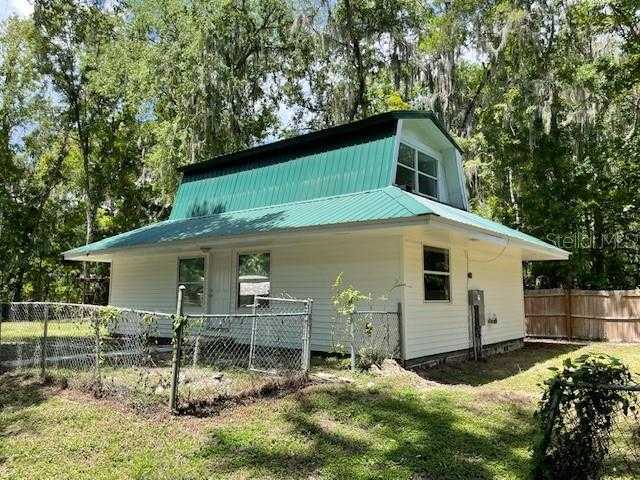 photo 2: 2584 CR 401A, LAKE PANASOFFKEE FL 33538