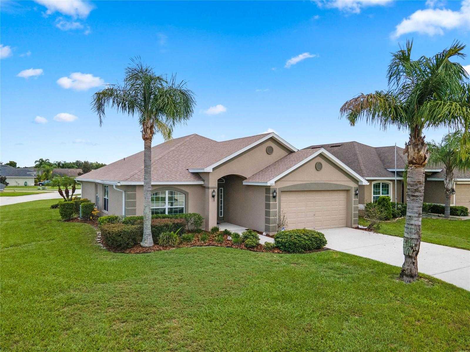 photo 2: 4070 ISLAND LAKES DRIVE, WINTER HAVEN FL 33881