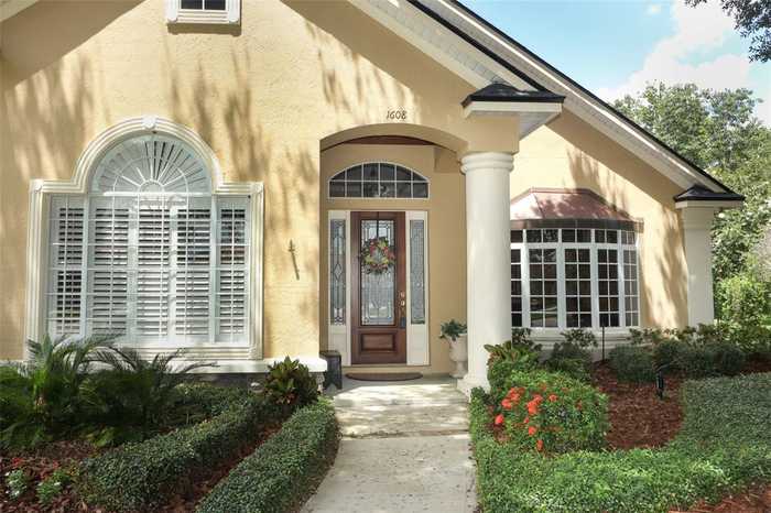 photo 2: 1608 BILLINGSHURST COURT, ORLANDO FL 32825