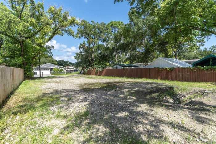 photo 11: 7223 N AMOS AVENUE, TAMPA FL 33614