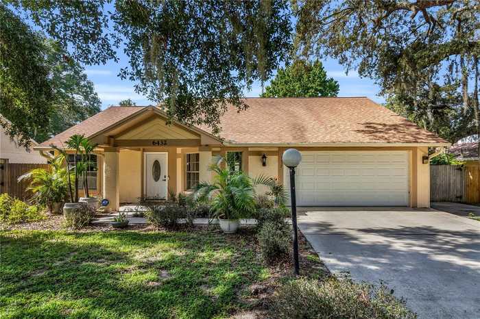 photo 2: 6432 LAKE HORSESHOE DRIVE, ORLANDO FL 32818