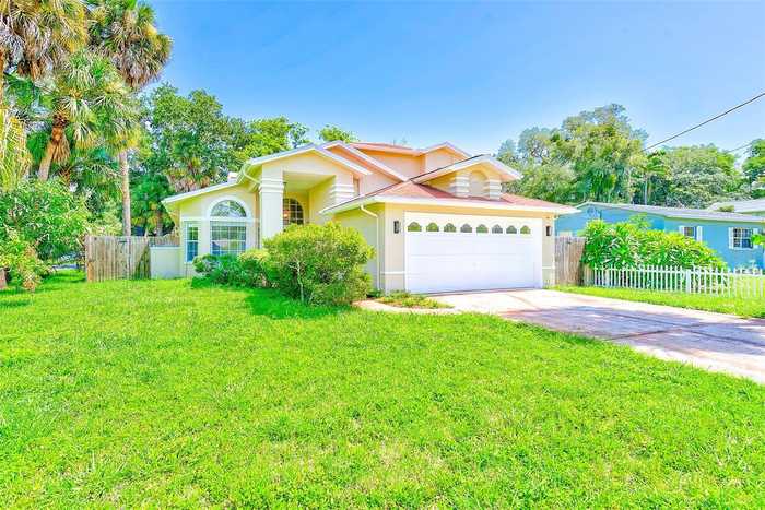 photo 2: 1375 CEDAR STREET, SAFETY HARBOR FL 34695