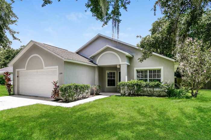 photo 2: 3204 SAINT AUGUSTINE COURT, KISSIMMEE FL 34746