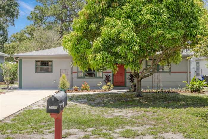 photo 2: 1539 PALOMA LANE, DUNEDIN FL 34698