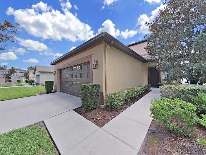 photo 2: 9904 TORRISDALE LOOP, LAND O LAKES FL 34638