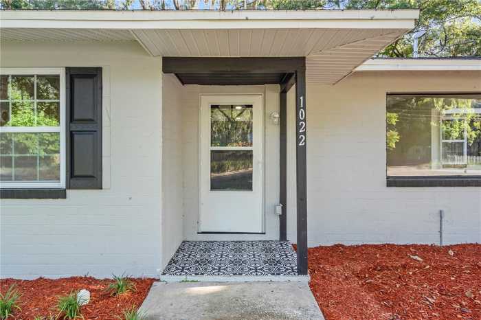 photo 2: 1022 NE 8TH AVENUE, GAINESVILLE FL 32601