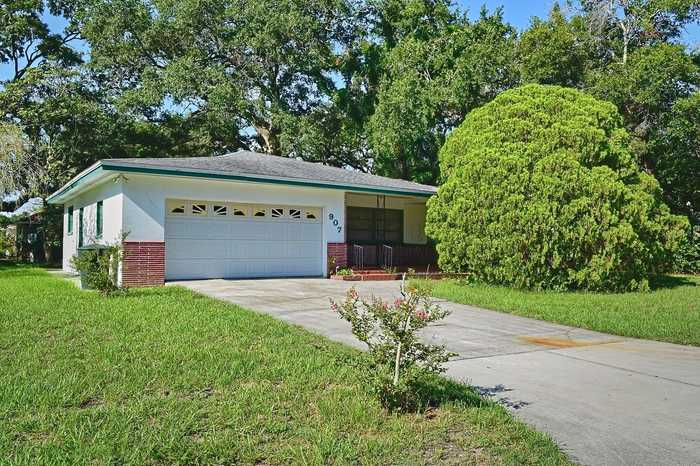 photo 1: 907 KNOLLWOOD DRIVE, DUNEDIN FL 34698