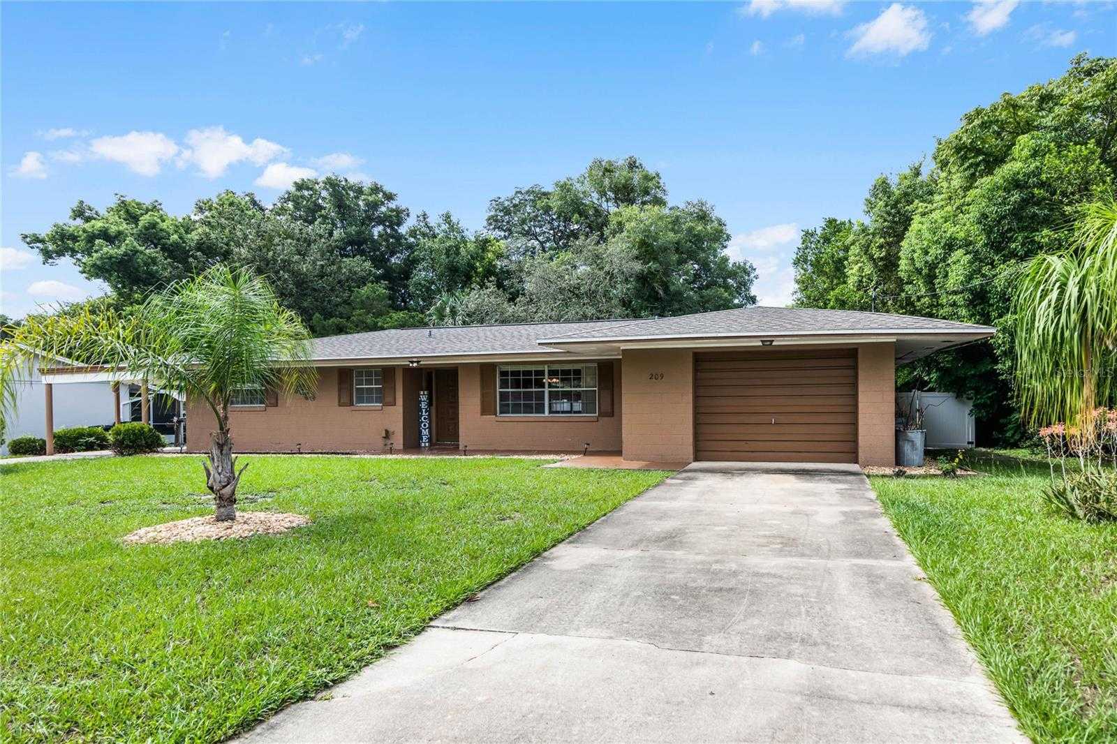 photo 3: 209 LAKEWOOD DRIVE, DEBARY FL 32713