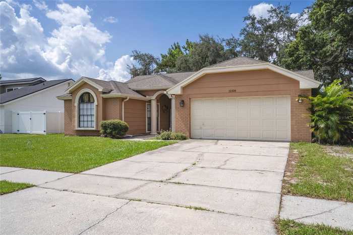 photo 2: 12108 CLEARBROOK COURT, RIVERVIEW FL 33569