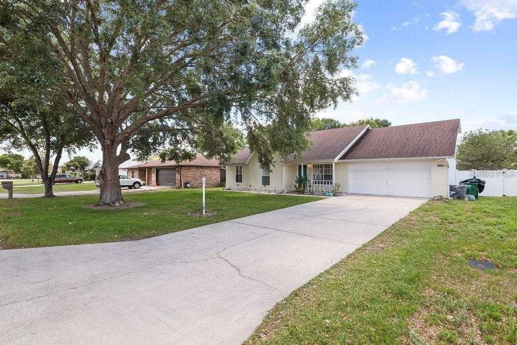 photo 3: 2028 ALDORO TERRACE, DELTONA FL 32725