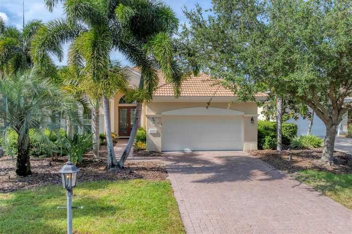 photo 1: 8330 ABINGDON COURT, UNIVERSITY PARK FL 34201