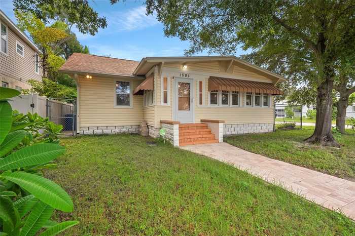 photo 2: 1501 28TH AVENUE N, SAINT PETERSBURG FL 33704