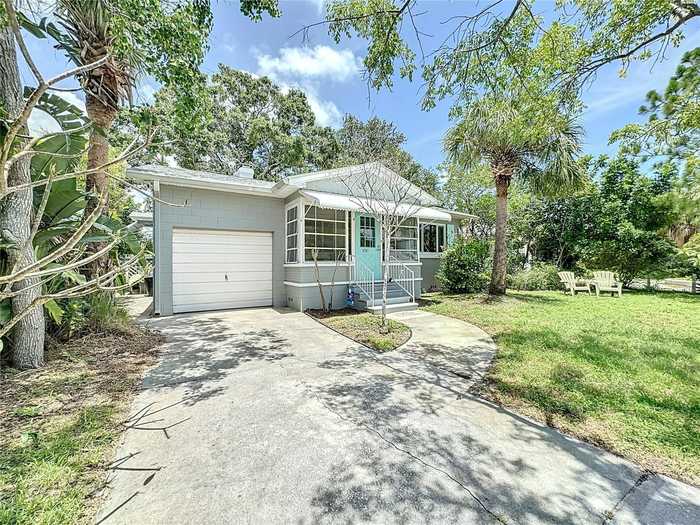 photo 2: 4741 TRADE WINDS DRIVE S, GULFPORT FL 33711